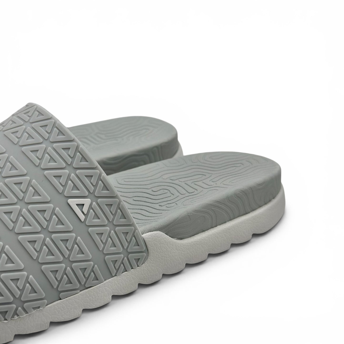 Peak Taichi Slippers Grey