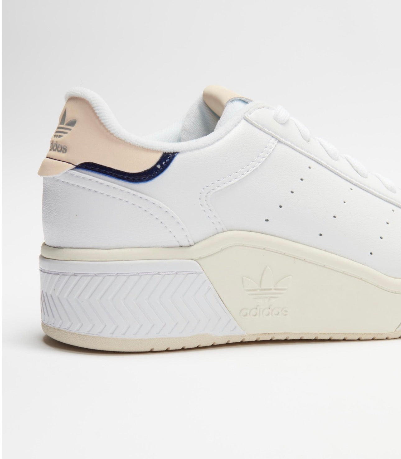 Adidas Court Tourino Bold W