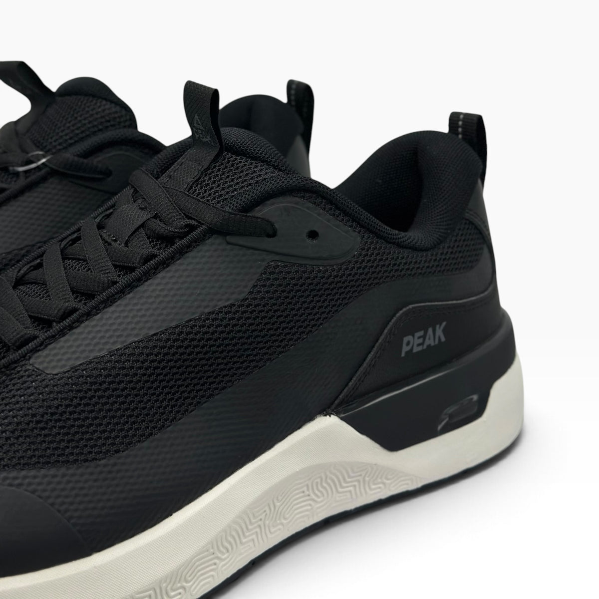 Peak Walking Shoes 3 BLACK/WHITE
