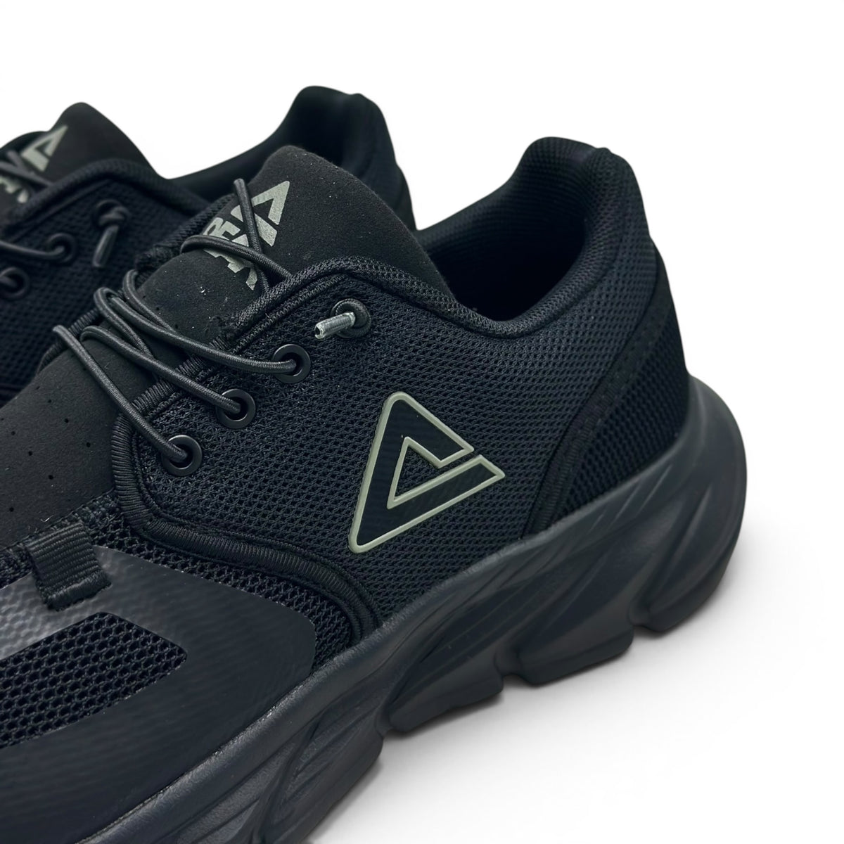 Peak Ultra Light Running Shoes BLACK