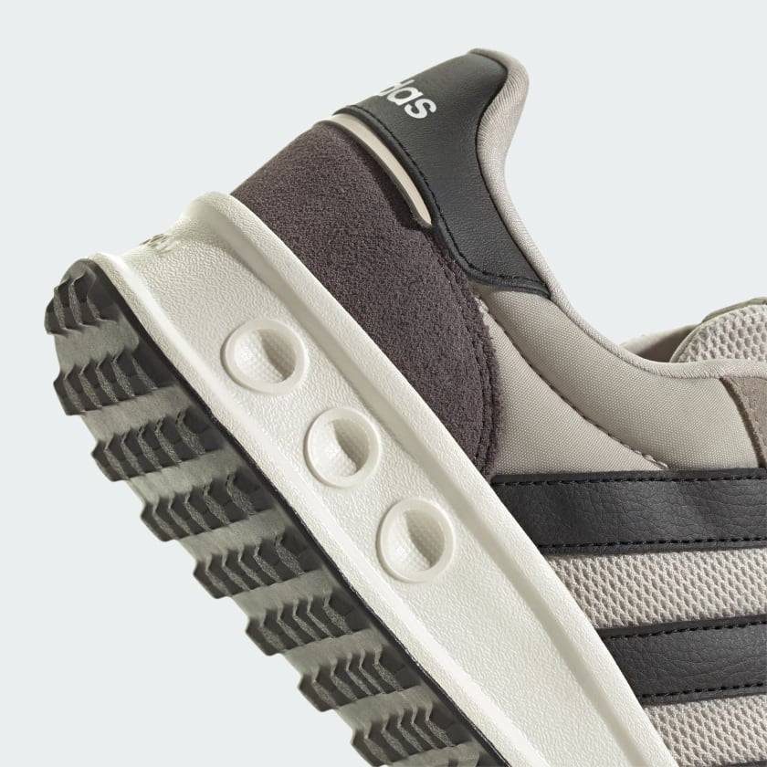 Adidas RUN 84 Shoes Beige