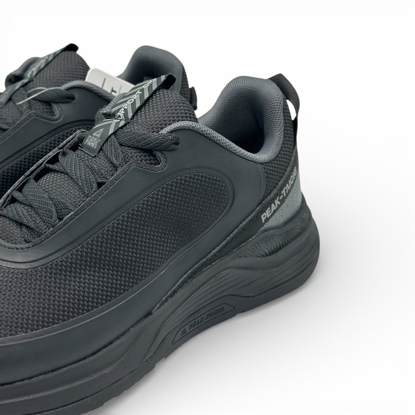 Peak Walking Shoes ALL BLACK